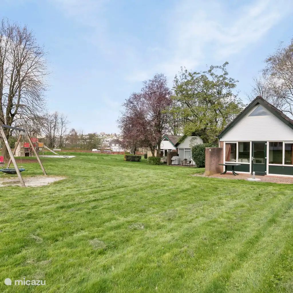 Guest house 393964 - Holiday property Zuid Limburg - Huisje 118 bungalowpark Simpelveld