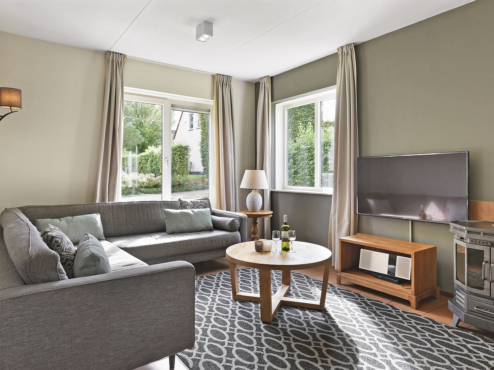 Guest house 394524 - Bungalow Zuid Limburg - Kasteeldomein De Cauberg | 10-persoons villa | 10EL