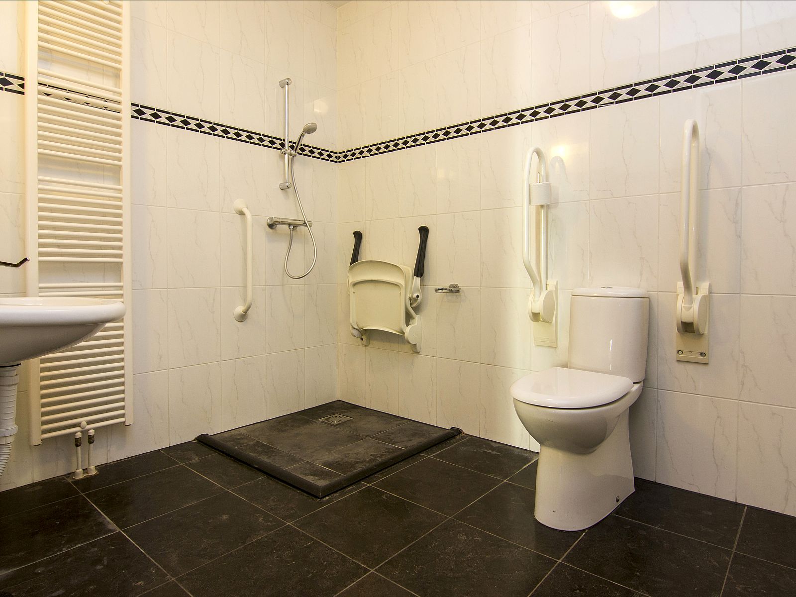 Unterkunft 394539 - Bungalow Zuid Limburg - Kasteeldomein De Cauberg | 4-persoons appartement - Extra to