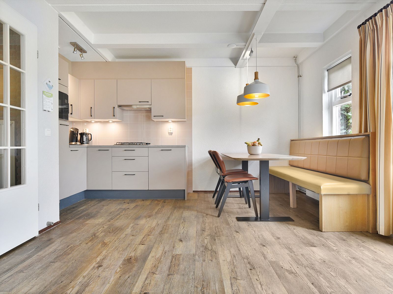 Grundriss des Hoog Vaals 2-Bett-Bungalows 2C1, mit Uebersicht ueber den Grundriss in Vaals, Suedlimburg.