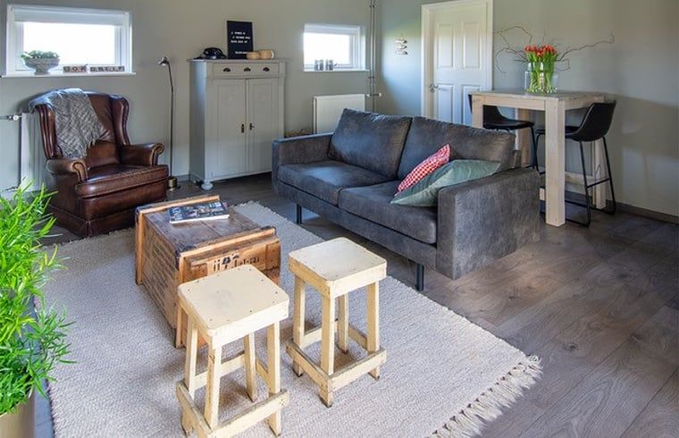 Gemuetliches Wohnzimmer im Ferienhaus in Deurne, De Peel, Nordbrabant.