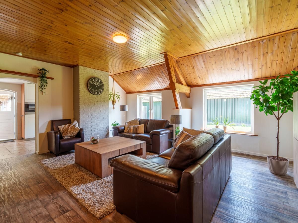 Gemuetliches Wohnzimmer von Achter de Vijf Linden in Knegsel, Ferienhaus in den Kempen.