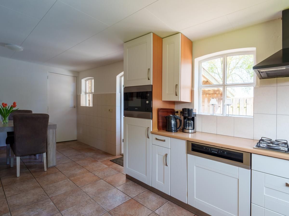 Moderne Kueche im Ferienhaus Achter de Vijf Linden, Knegsel, Kempen.