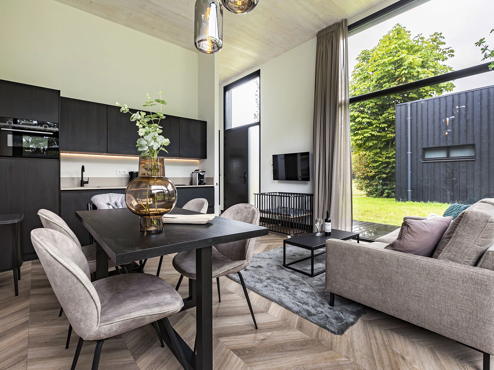 Guest house 420239 - Bungalow Hart van Brabant - 2-4-persoons babylodge | 2-4BN