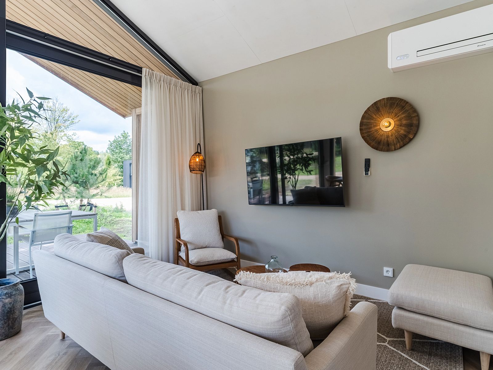 Verblijf 420240 - Bungalow Hart van Brabant - 4-6-persoons lodge | 4-6B