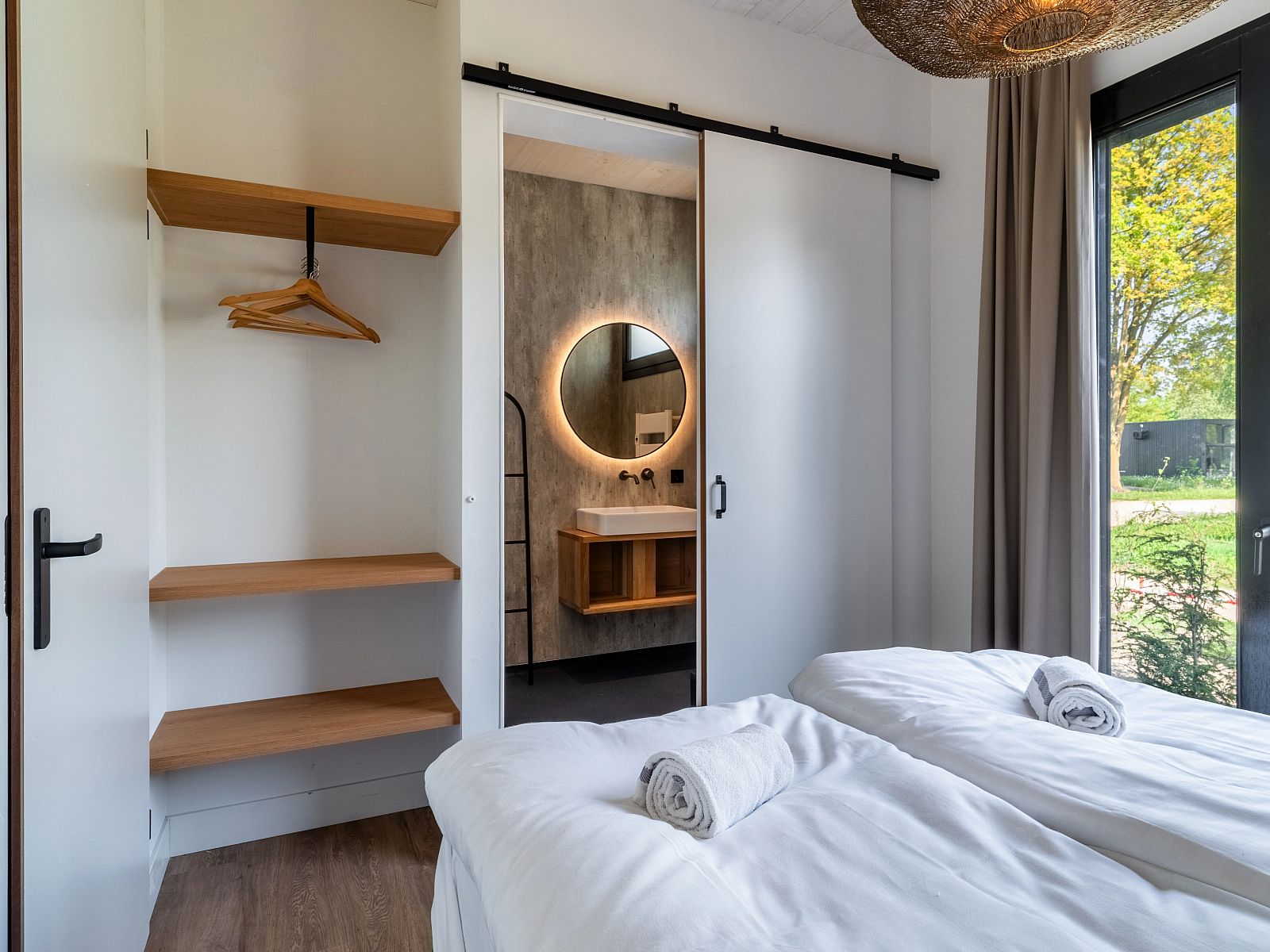 Guest house 420254 - Bungalow Hart van Brabant - 4-persoons wellnesslodge | 4BW