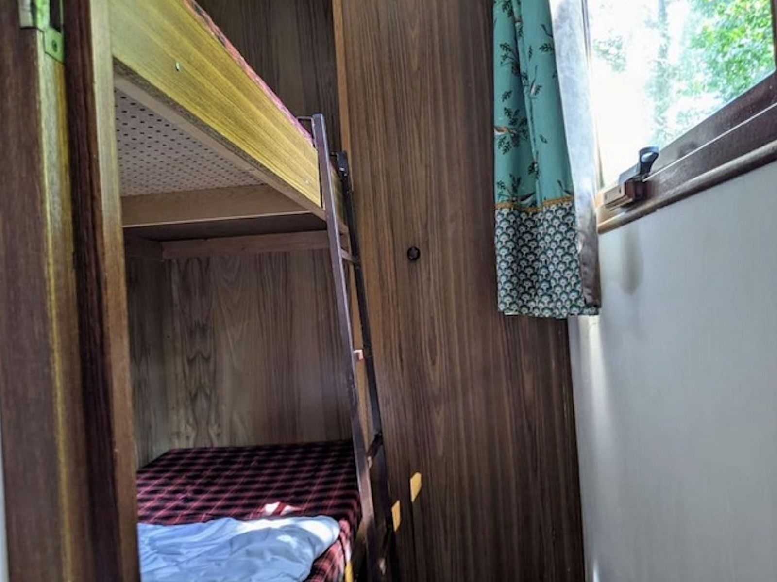 Unterkunft 422119 - Ferienhaus Hart van Brabant - Vakantiehuis Chaletpark Kempenbos - 123