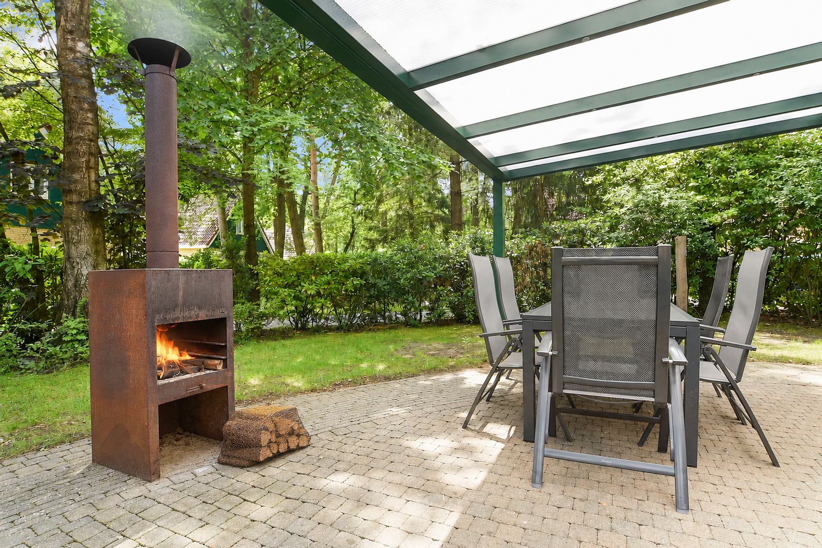 Verblijf 422128 - Vakantiewoning Hart van Brabant - Boshuys met Sauna & Veranda | 6 personen