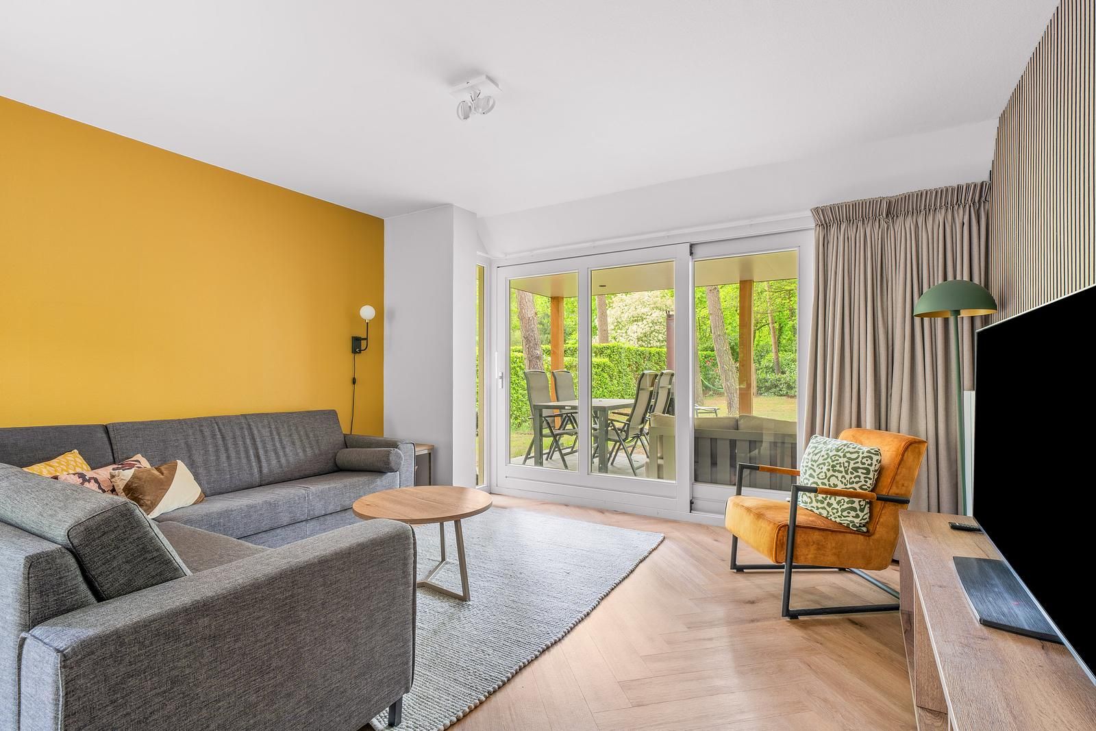 Unterkunft 422131 - Ferienhaus Hart van Brabant - Boshuys met Jacuzzi, Sauna & Veranda | 4 personen
