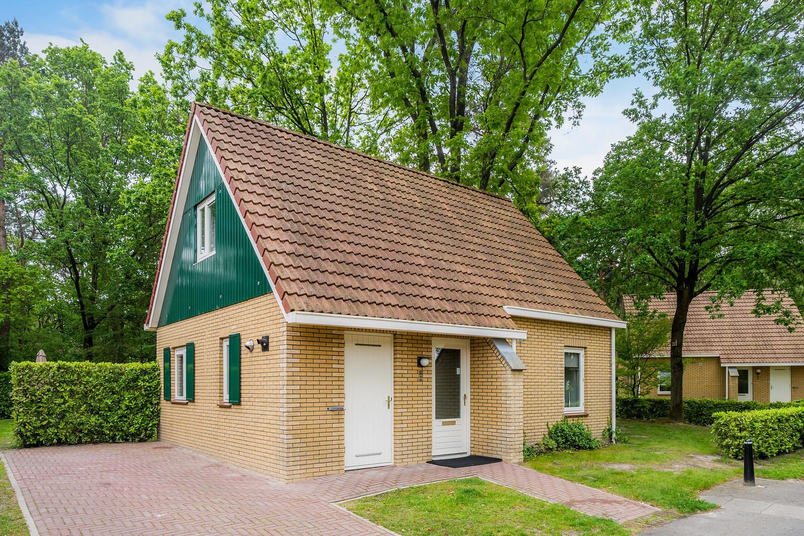 Verblijf 422133 - Vakantiewoning Hart van Brabant - Boshuys met Hottub & Sauna | 4 personen
