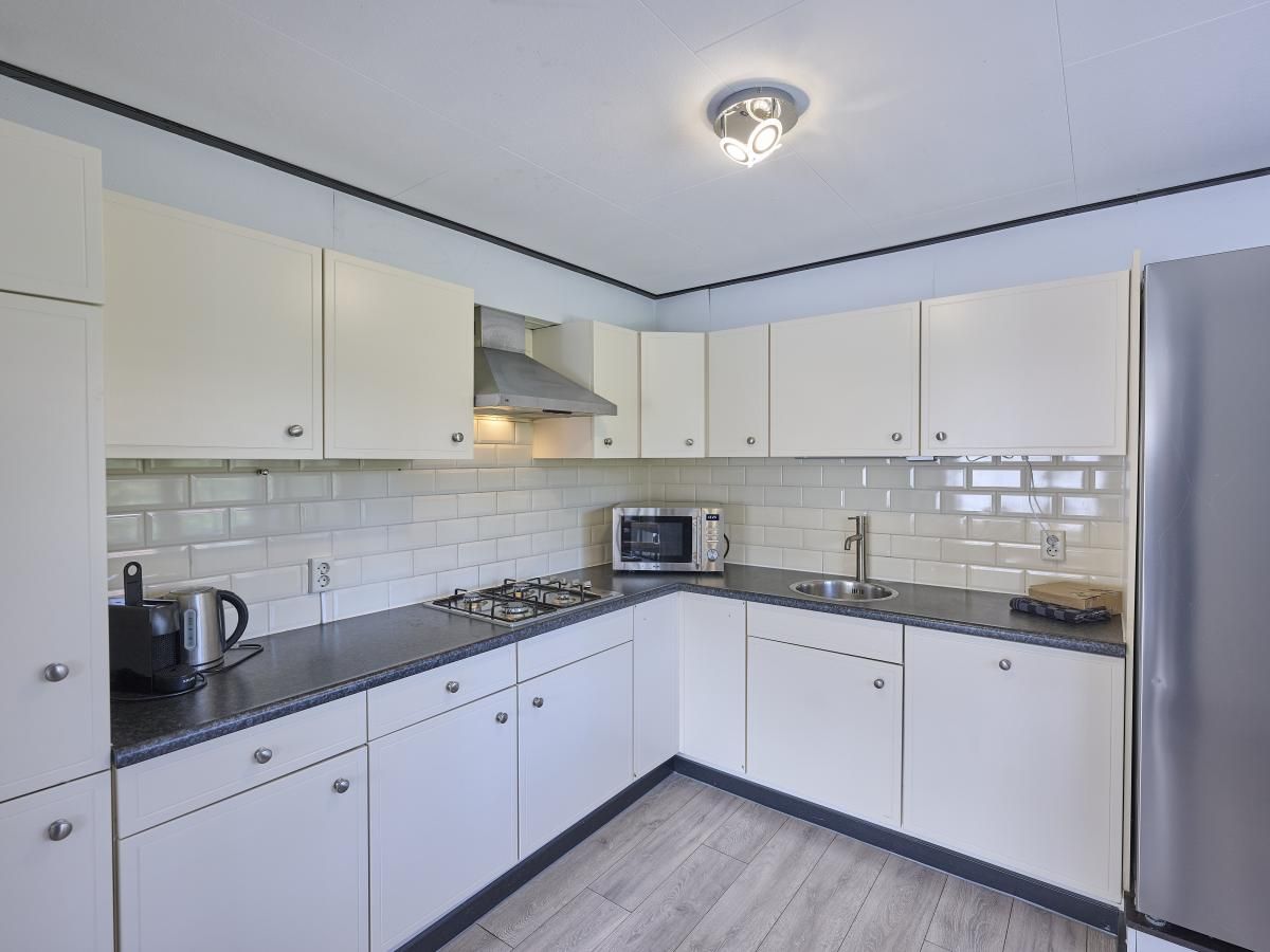 Moderne keuken in 't Kaatsheuveltje 1 vakantiehuis in Kaatsheuvel, Hart van Brabant, Noord Brabant met alle voorzieningen