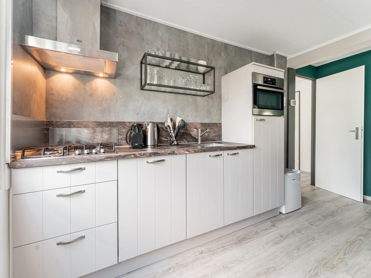 Moderne Kuecheneinrichtung in t Kaatsheuveltje 6, Ferienhaus in Kaatsheuvel, Hart van Brabant, Noord Brabant.