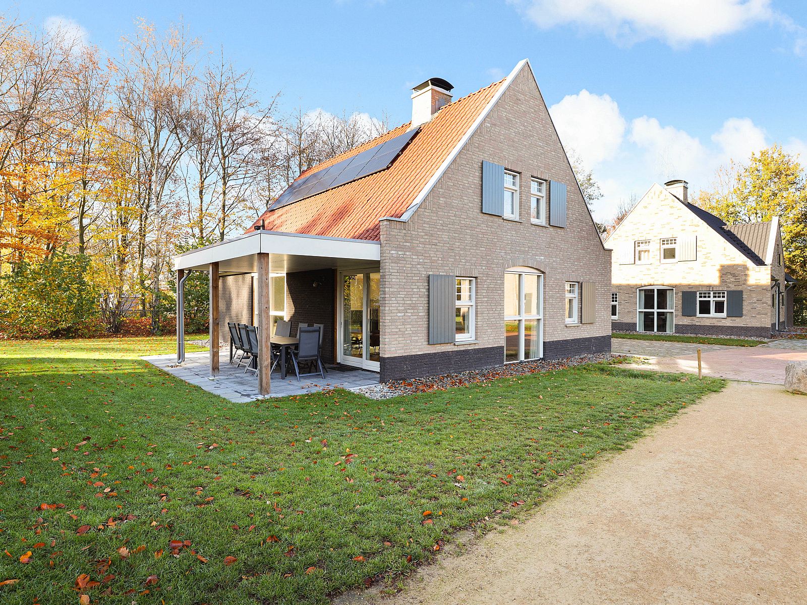 Guest house 4225137 - Bungalow Hart van Brabant - Kaatsheuvel | 10-persoons vakantiehuis | 10L