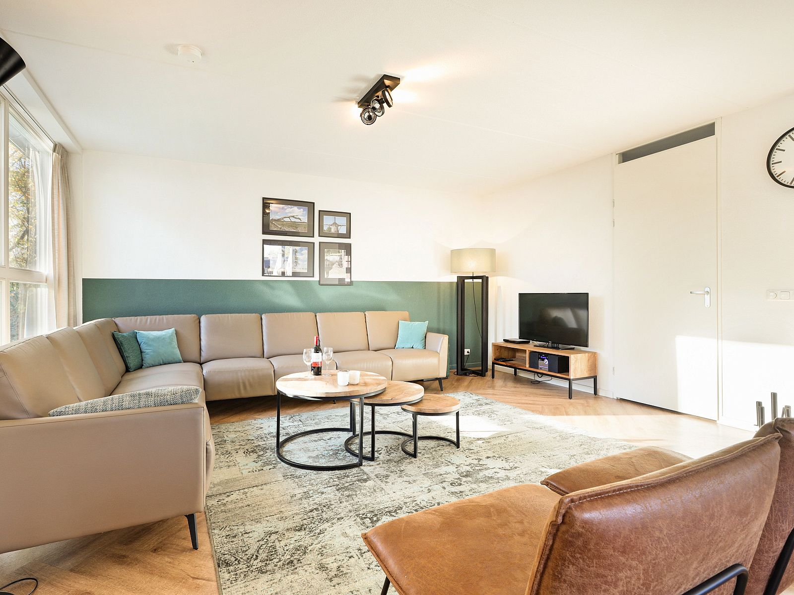 Guest house 4225137 - Bungalow Hart van Brabant - Kaatsheuvel | 10-persoons vakantiehuis | 10L