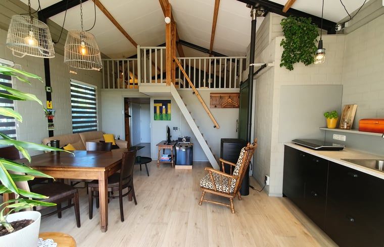Gezellige binnenruimte van Vakantiehuisje in Tilburg, Noord Brabant.