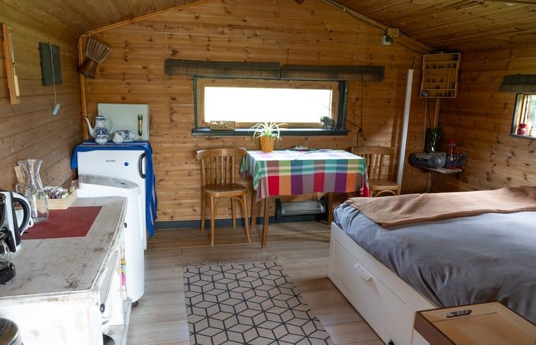 Binnenruimte van Vakantiehuisje in Best, knusse inrichting in Hart van Brabant, Noord Brabant.