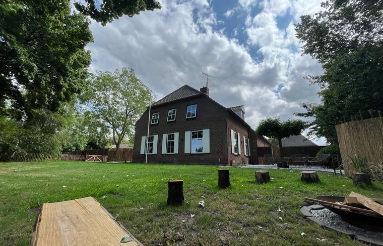 Vakantiehuis in Overloon met ruime tuin en groene omgeving in Noordoost Brabant, ideaal voor een ontspannen verblijf.