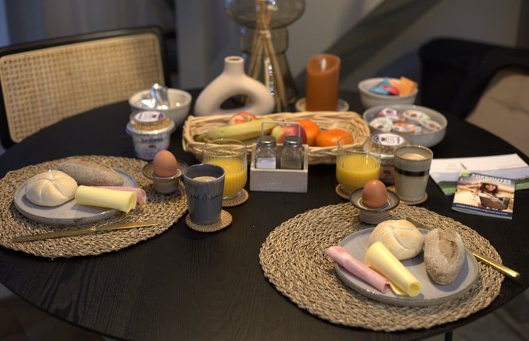 Breakfast options at Holiday Home in Sint Agatha, North Brabant for a delicious start to the day.