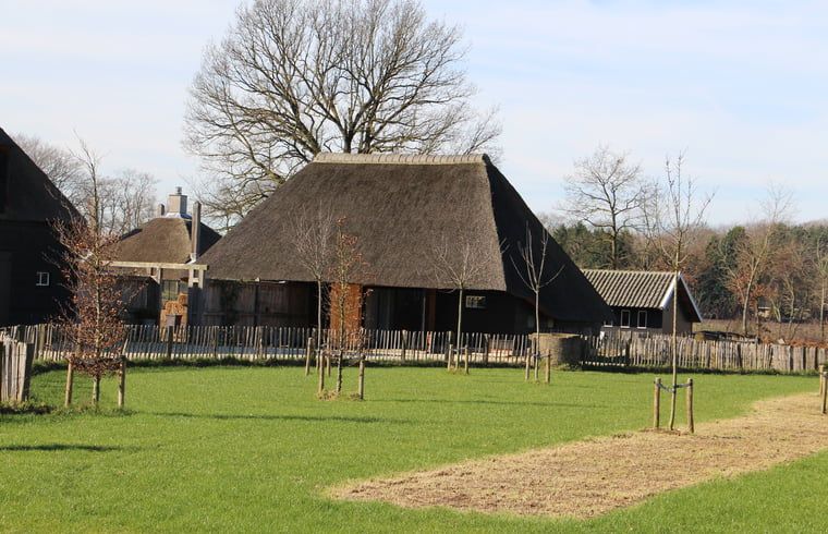 Rustiek vakantiehuisje in Breda omgeven door groen, gelegen in West Brabant, Noord Brabant.