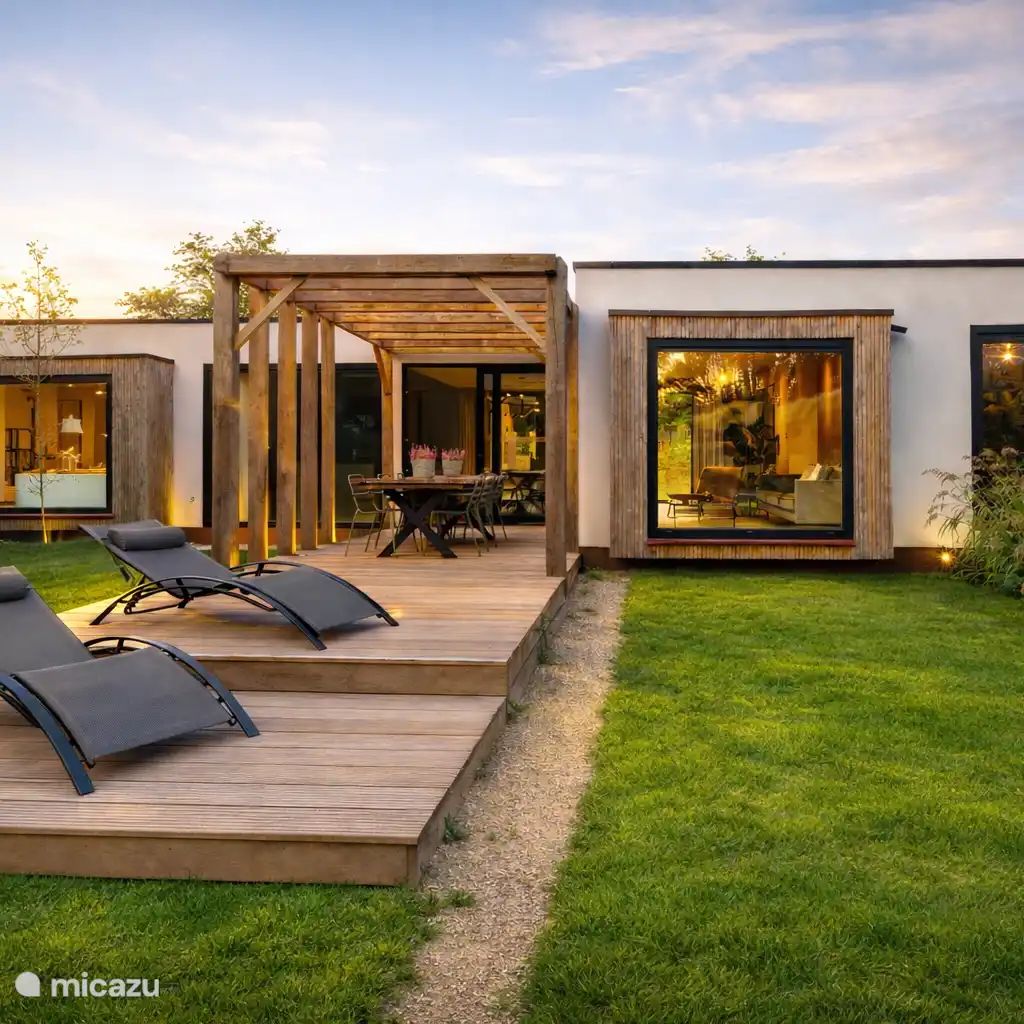 Guest house 442121 - Holiday property West Brabant - Witte Bergvliet Villa
