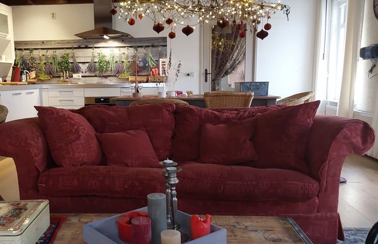 Kaffeeecke in der Kueche von Huisje in Sprundel, einem Ferienhaus in Nordbrabant.