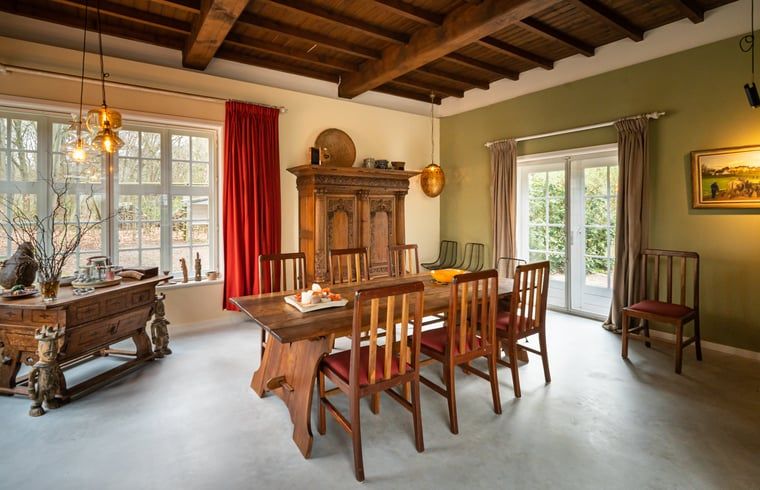 Gezellige eetruimte in Huisje in Putte, vakantiehuis in West Brabant, Noord Brabant.