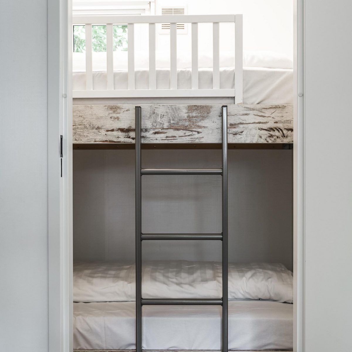 Guest house 450209 - Holiday property Noordzeekust - Strandhuisje 6 personen