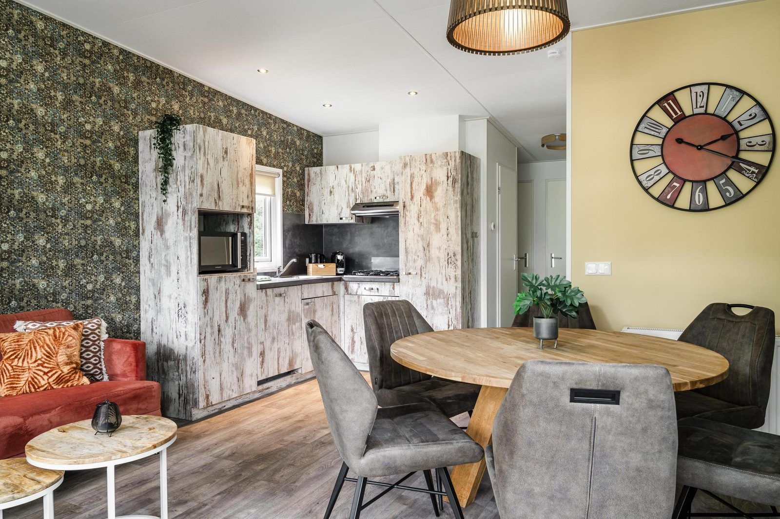 Guest house 450209 - Holiday property Noordzeekust - Strandhuisje 6 personen