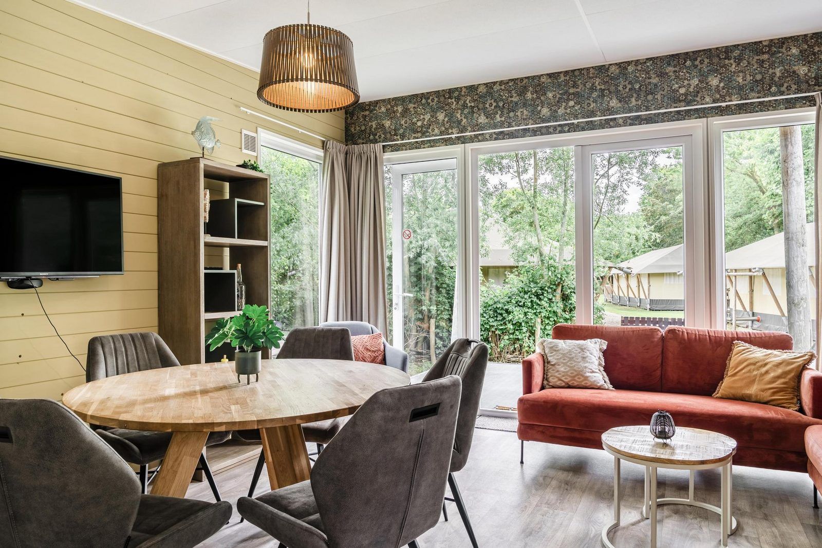 Guest house 450209 - Holiday property Noordzeekust - Strandhuisje 6 personen