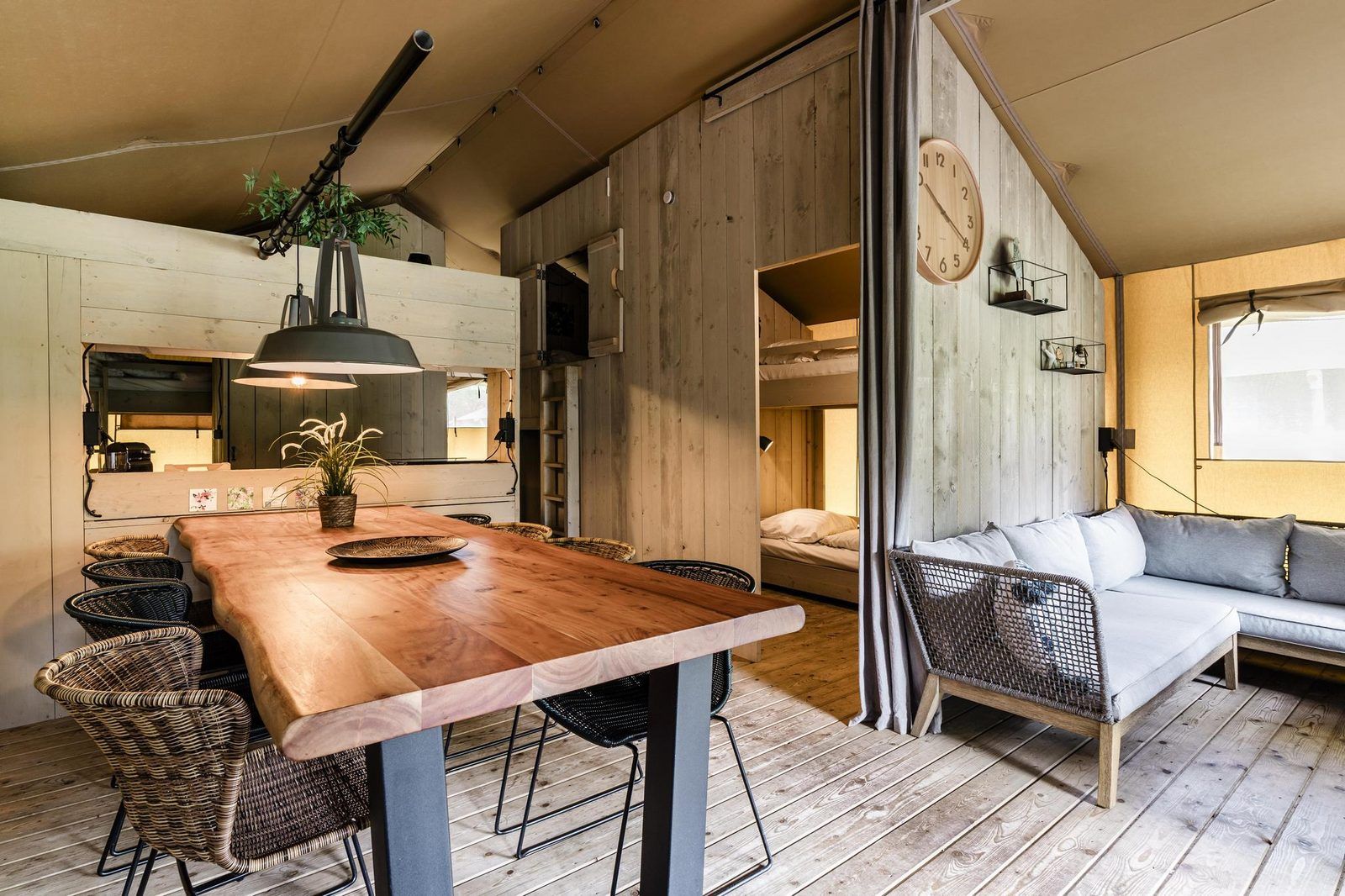 Verblijf 450248 - Tenthuis Noordzeekust - Strandtent 8 personen