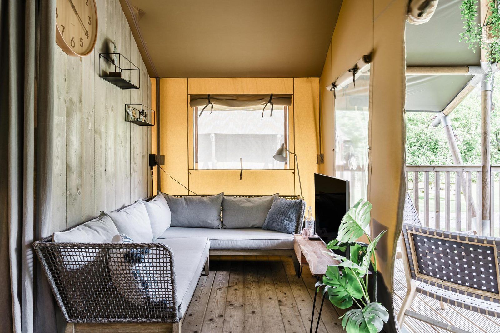 Verblijf 450248 - Tenthuis Noordzeekust - Strandtent 8 personen