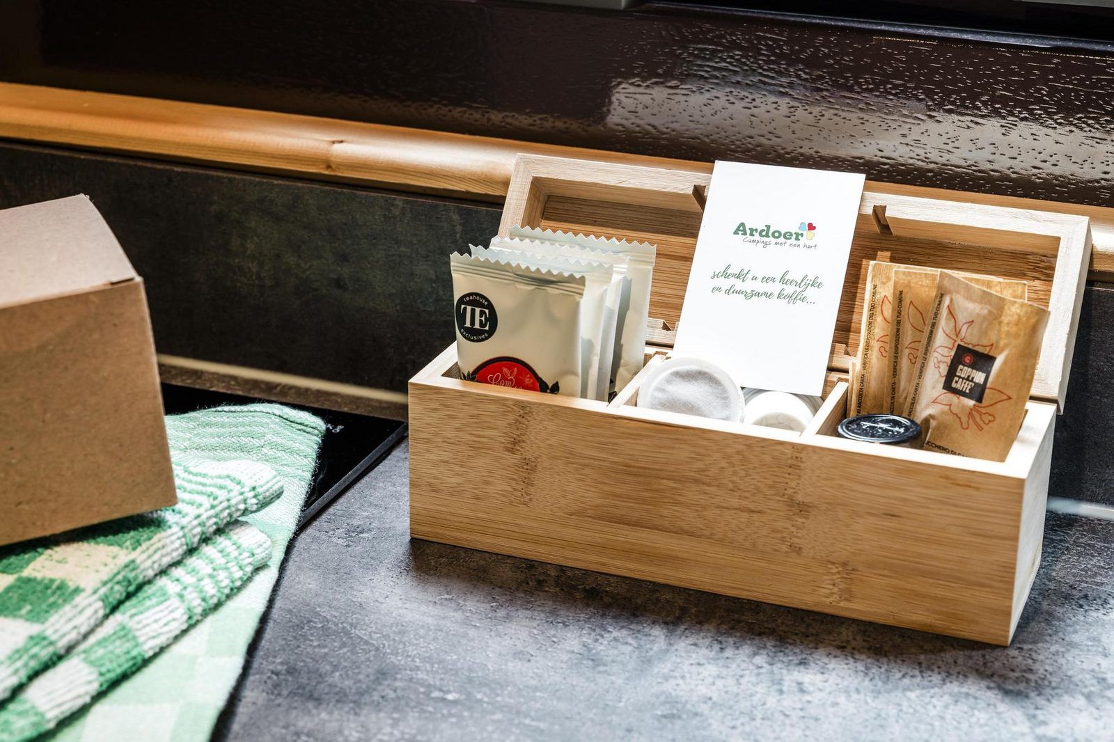 Willkommenspaket in Woodlodge 4 Personen, ein gemuetliches Ferienhaus in Julianadorp an der Nordseekueste, Nordholland.