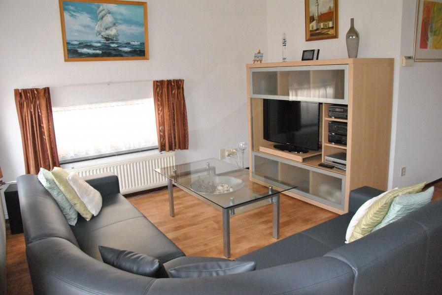 Gemtliches Wohnzimmer im Familienhaus Buis, Ferienhaus an der Nordseekste in Egmond aan Zee.