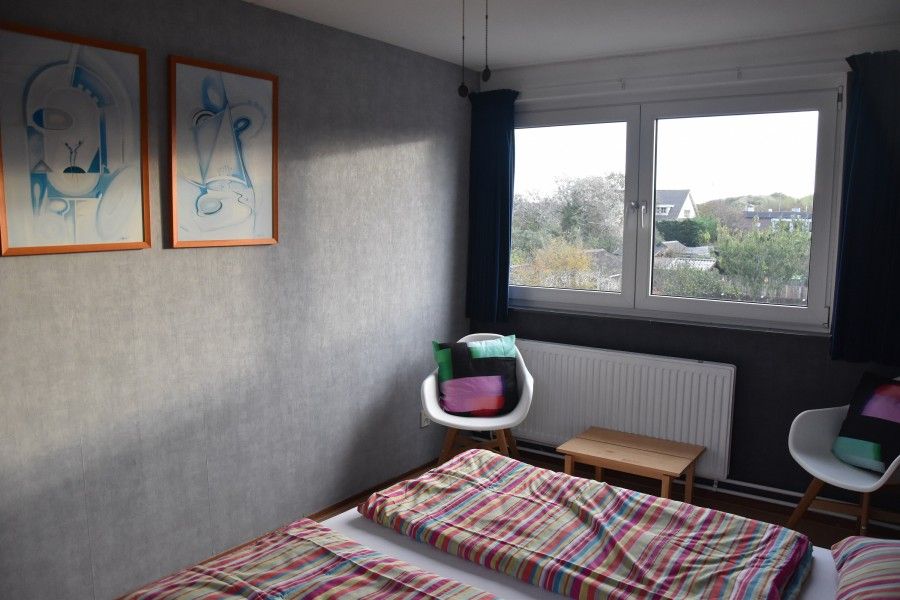 Blick aus dem Schlafzimmer im Haus der Familie Buis, Ferienhaus in Egmond aan Zee, Nordholland.