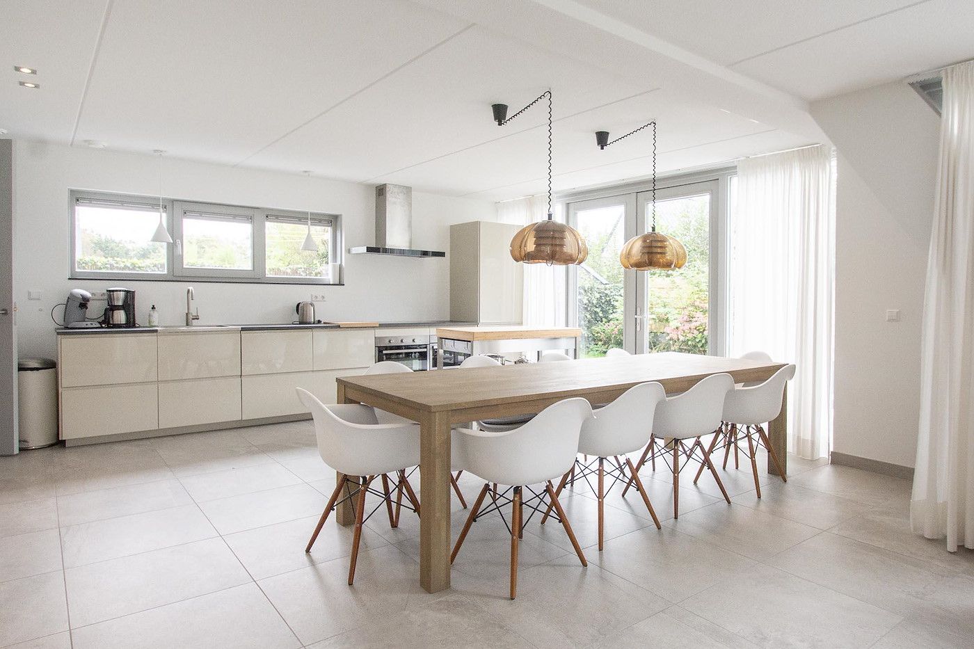 Stilvolles Esszimmer im Sandepark 171 Groote Keeten, Ferienhaus in Callantsoog an der Nordseekueste, Nordholland.