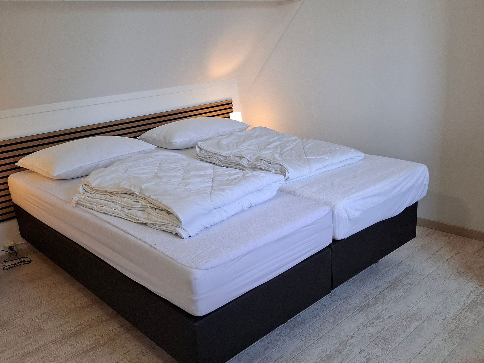 Unterkunft 4504176 - Ferienhaus Noordzeekust - Vakantiehuis "De Korre 4" mit privatem Garten und Terrasse