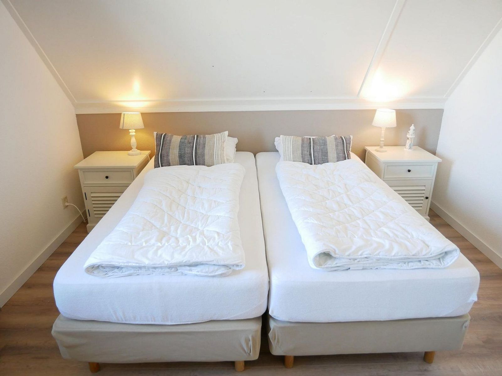 Unterkunft 4504196 - Ferienhaus Noordzeekust - Vakantiehuis Villa Vermeer