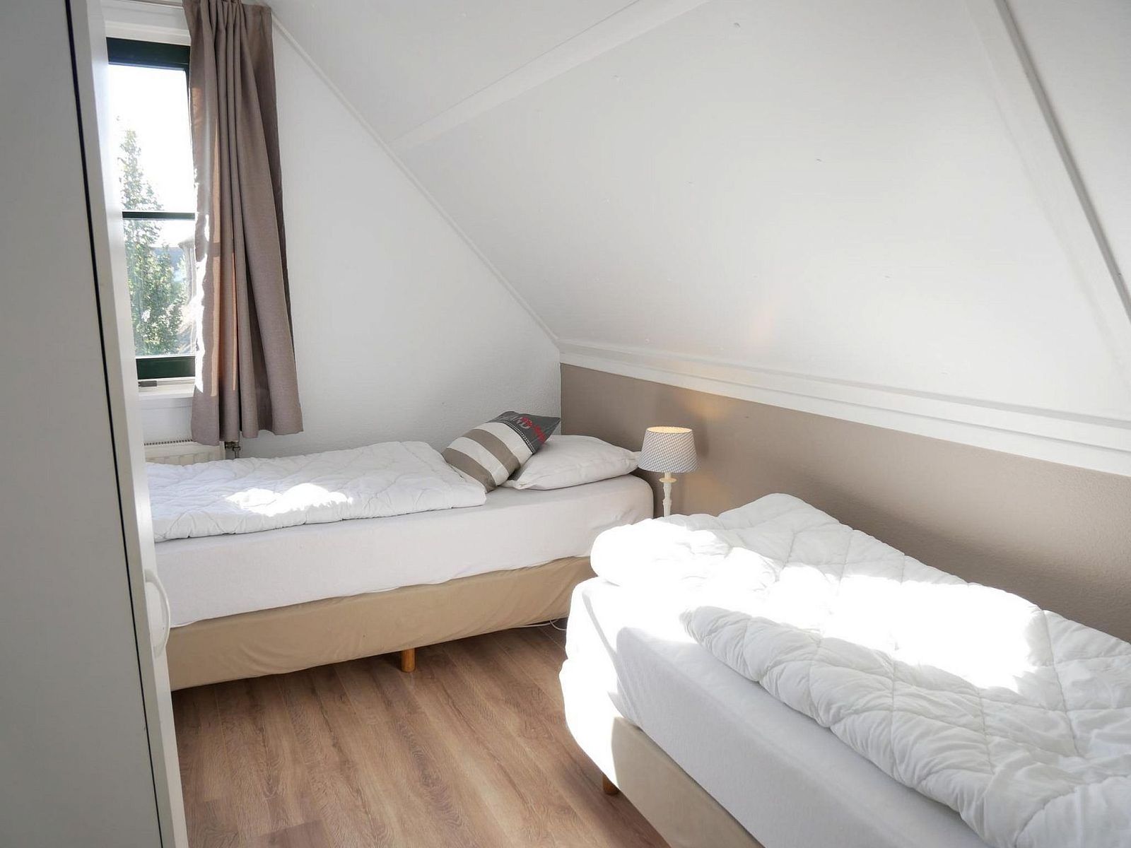 Unterkunft 4504196 - Ferienhaus Noordzeekust - Vakantiehuis Villa Vermeer