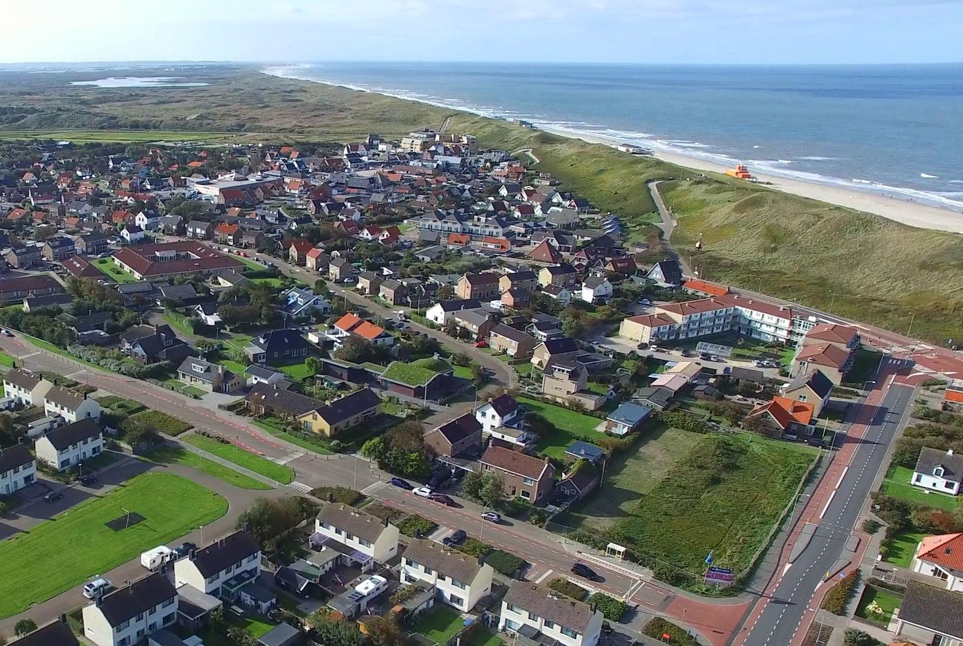 Luftaufnahme von Callantsoog mit Beach Apartment 35 Callantsoog an der Kueste.