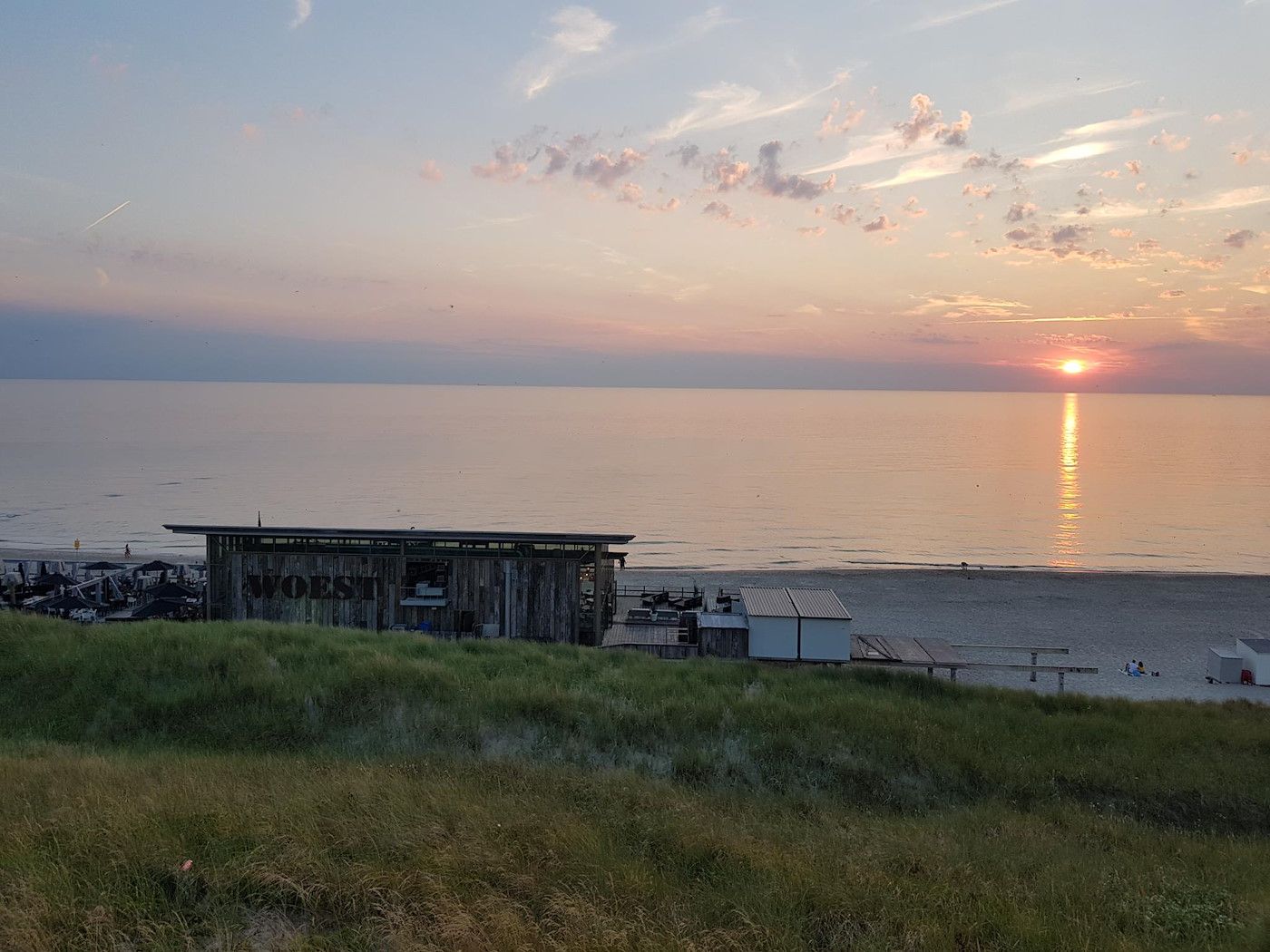 Atemberaubender Sonnenuntergang am Strand im Beach Apartment 35 Callantsoog.