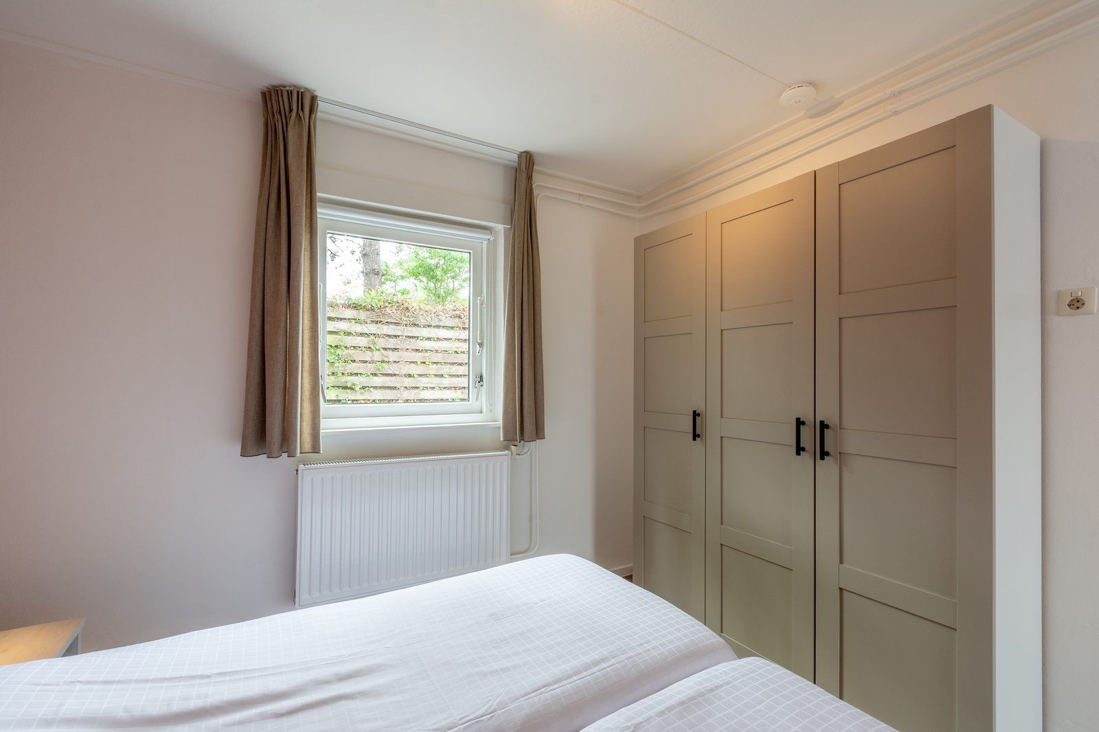 Guest house 4504299 - Holiday property Noordzeekust - Effe Sprage