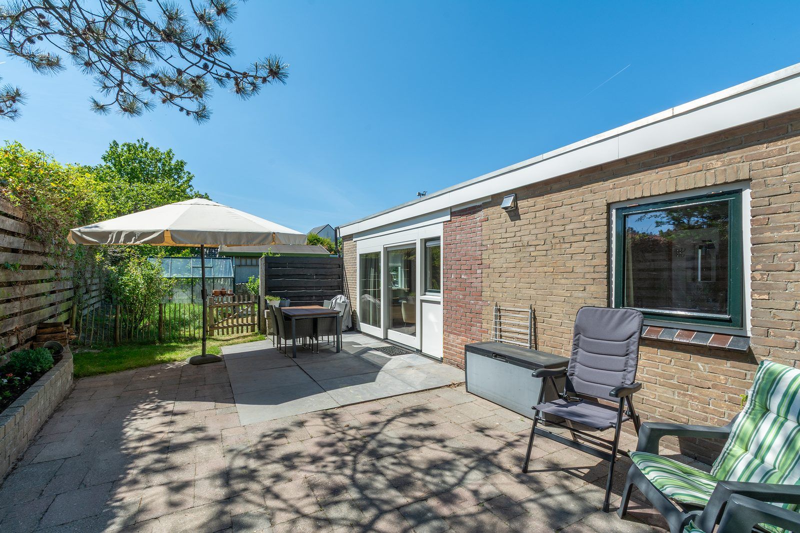 Guest house 4504299 - Holiday property Noordzeekust - Effe Sprage