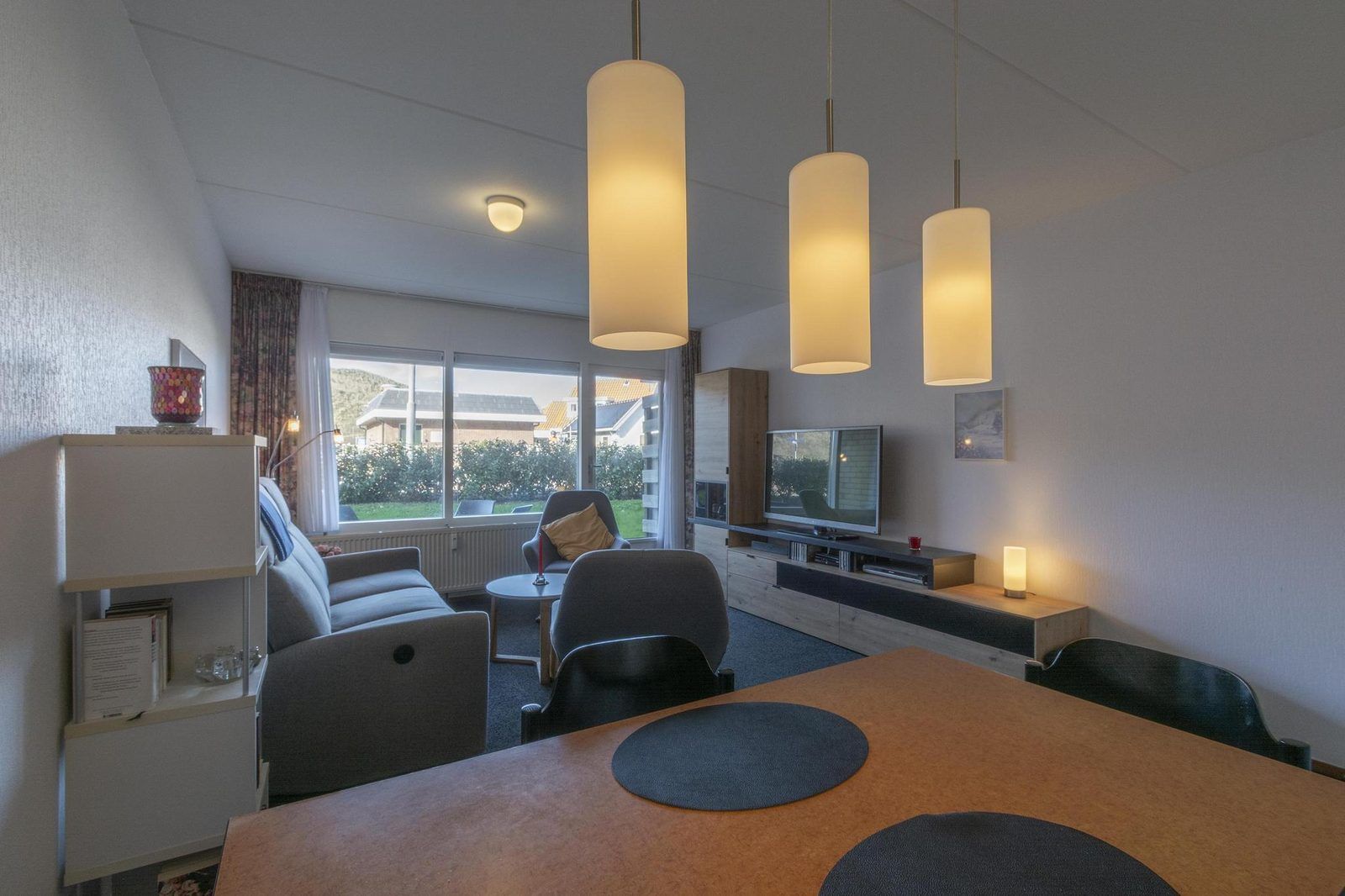 Guest house 4504320 - Holiday property Noordzeekust - Beach Appartement 05