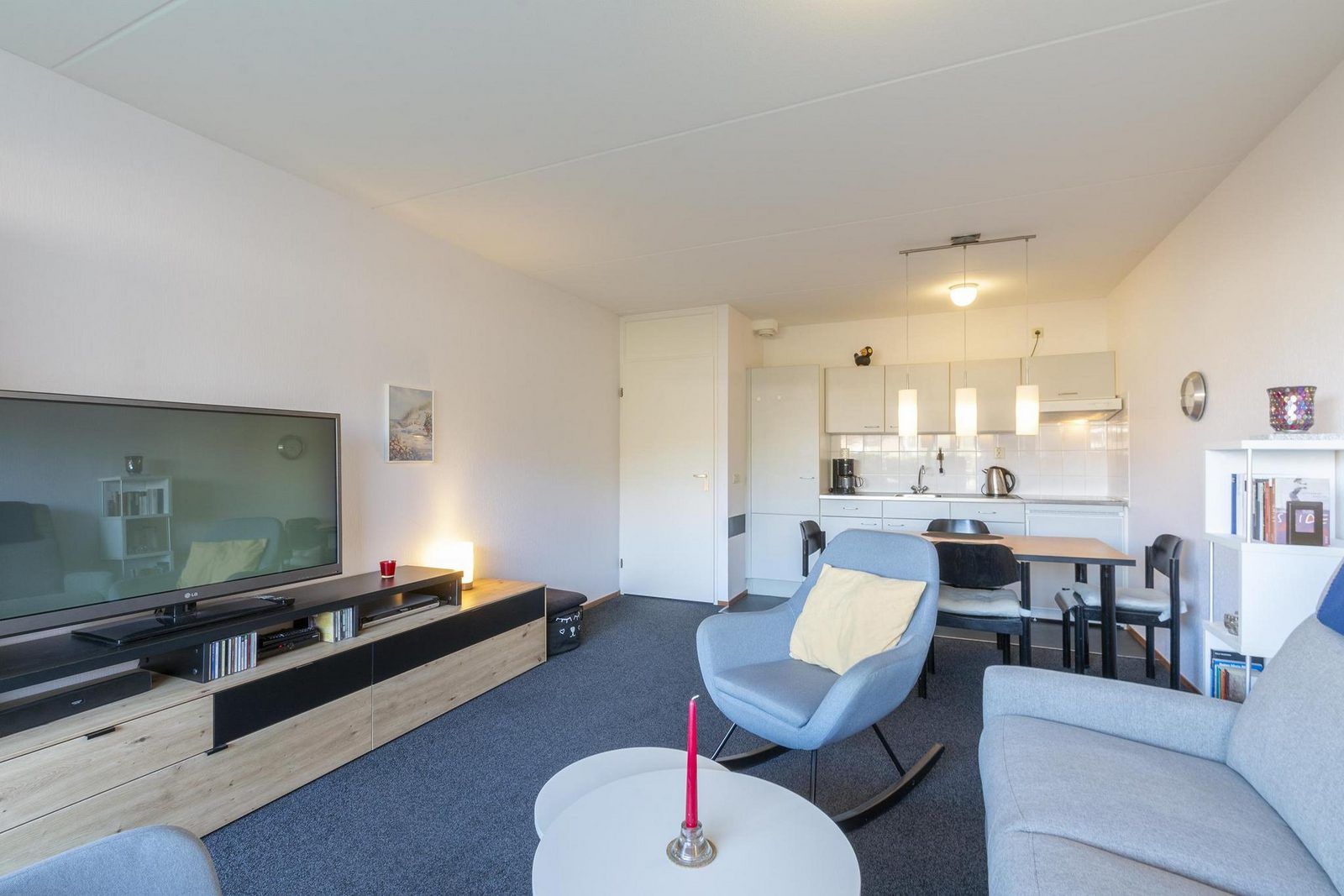 Guest house 4504320 - Holiday property Noordzeekust - Beach Appartement 05