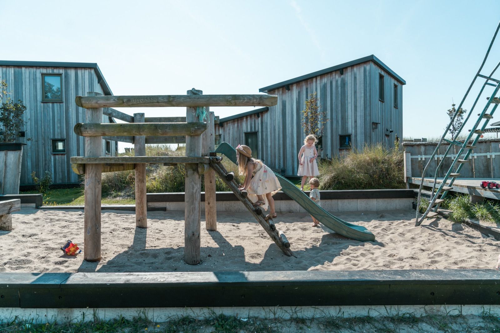 Unterkunft 4504400 - Zelthaus Noordzeekust - «Kidz Lodge»