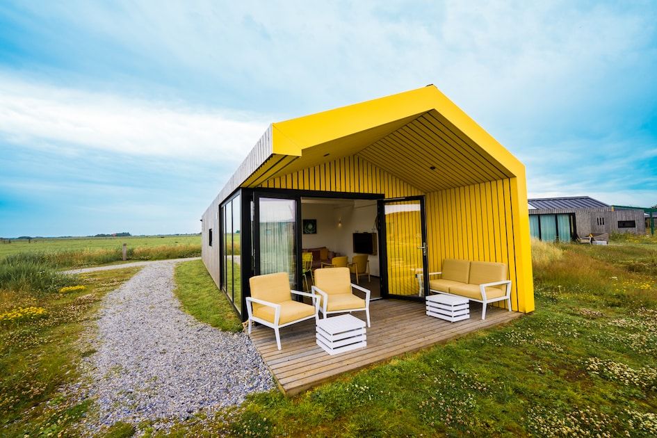 Callants Comfort 4 vacation home with modern veranda in Callantsoog, North Sea coast, North Holland.