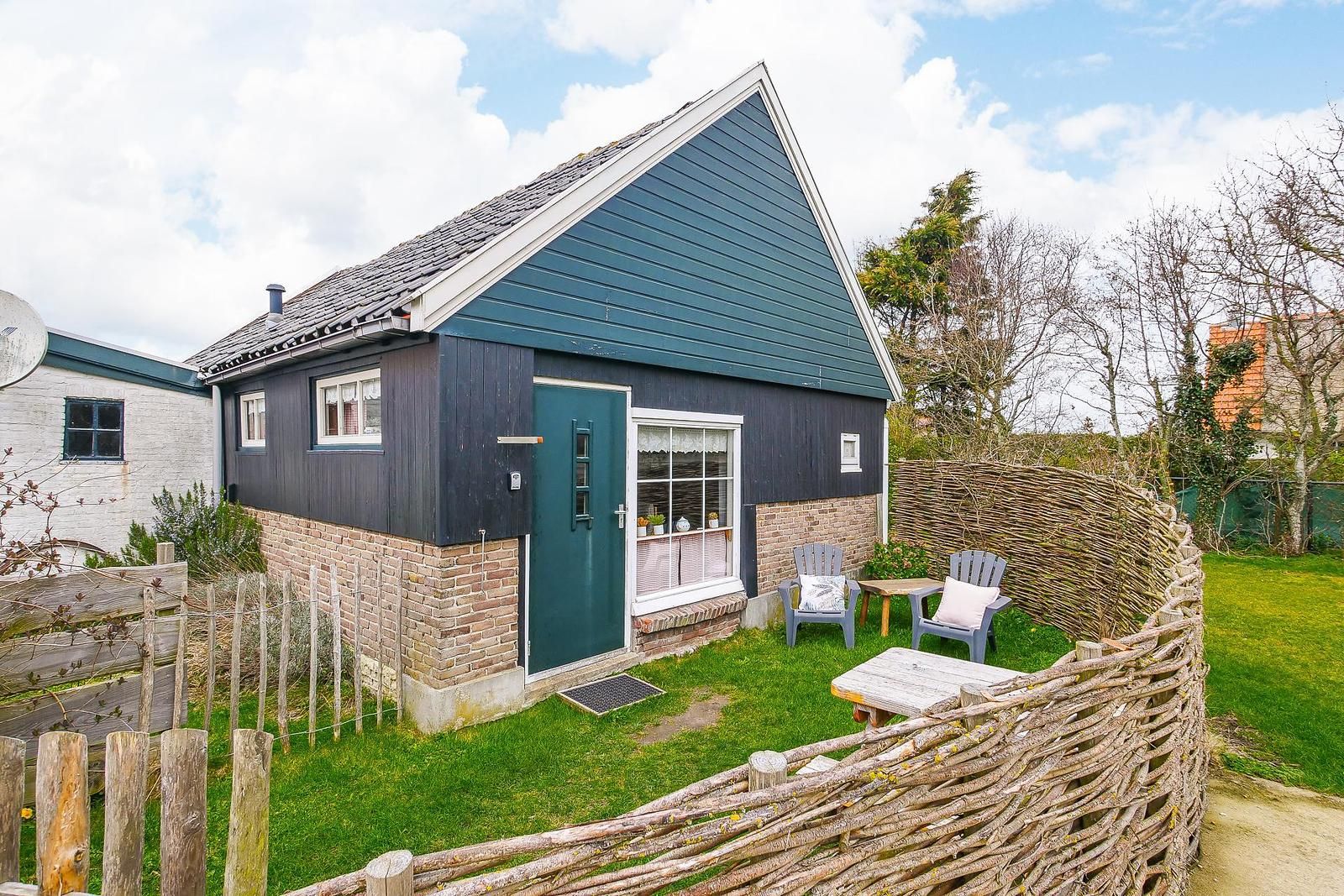 Guest house 4504549 - Holiday property Noordzeekust - Suite Koeboet