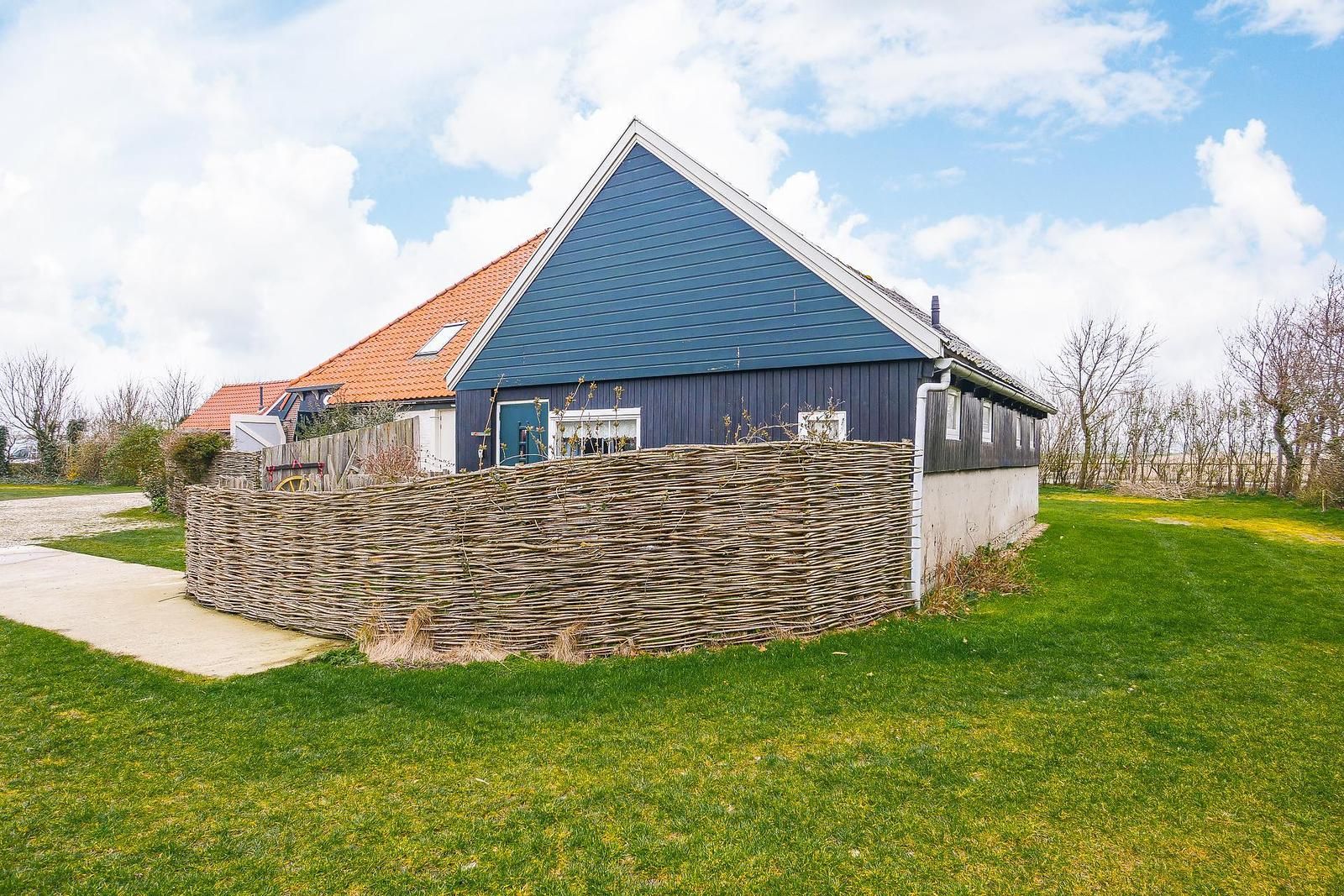Guest house 4504549 - Holiday property Noordzeekust - Suite Koeboet