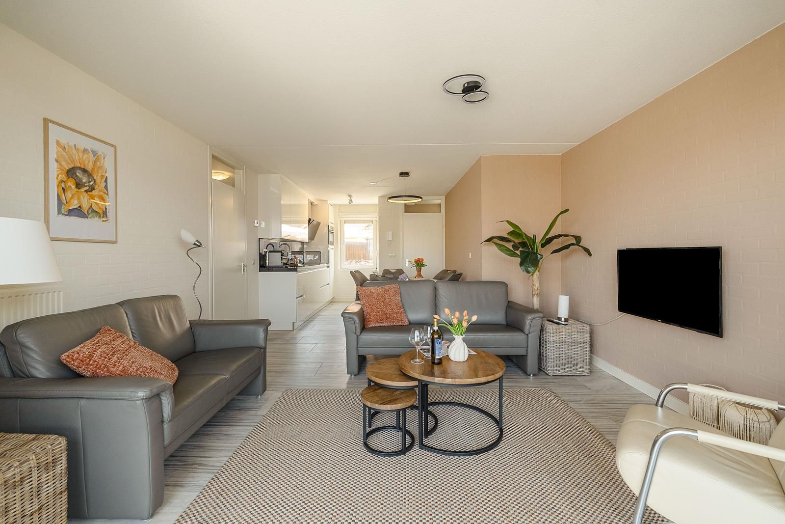 Guest house 4504551 - Holiday property Noordzeekust - Dorpsplein 42