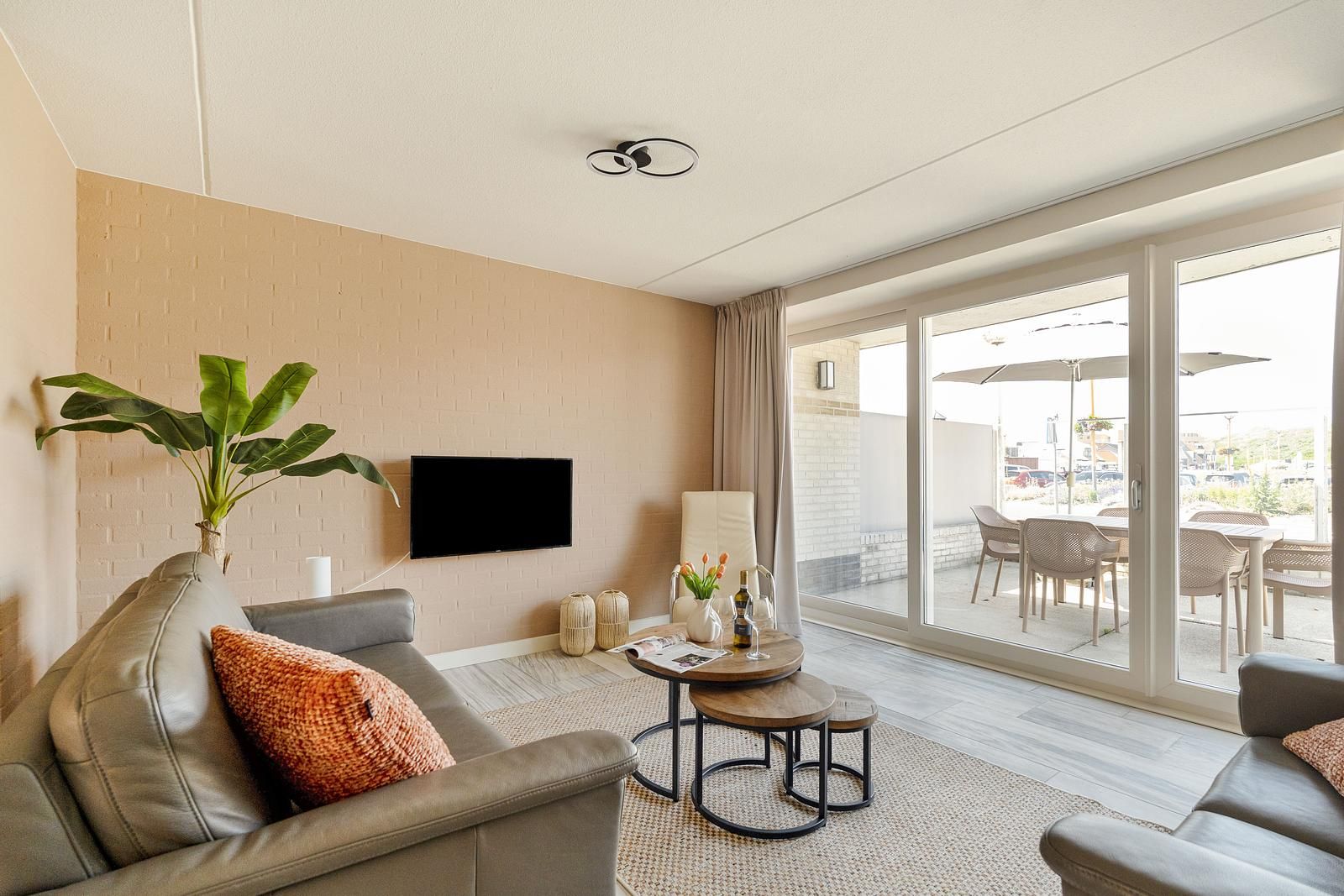Guest house 4504551 - Holiday property Noordzeekust - Dorpsplein 42
